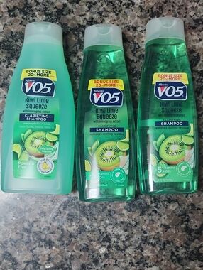 lot of 3 VO5 Kiwi Lime Squeeze Clarifying Shampoo 15-18 fl oz new lemongrass ext
